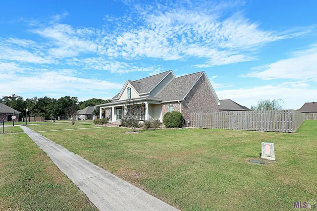 $565,000 | 284 Beulah Louise Drive, Gray, LA 70359