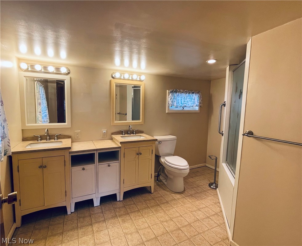 20225 Courtney Road Alliance, OH 44601 - Photo 3 of 25 Gallery Image 3
