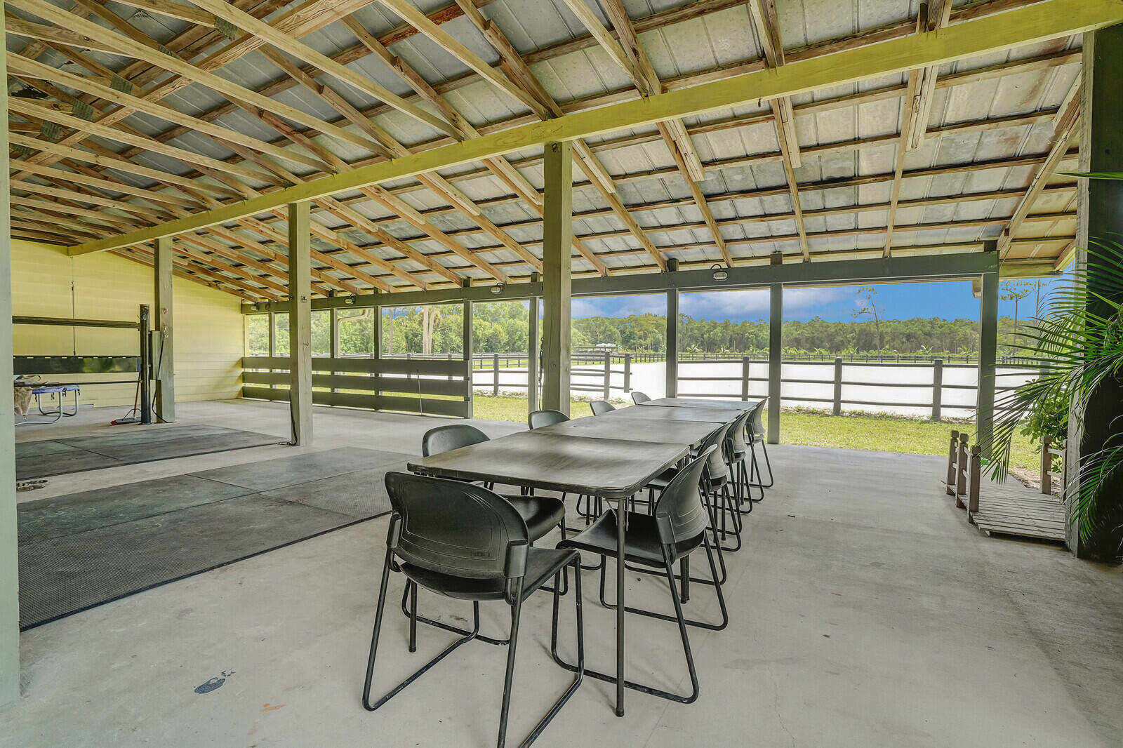 2660 F Road Loxahatchee Groves, FL 33470 - Photo 13 of 45 35_Image_35_mls