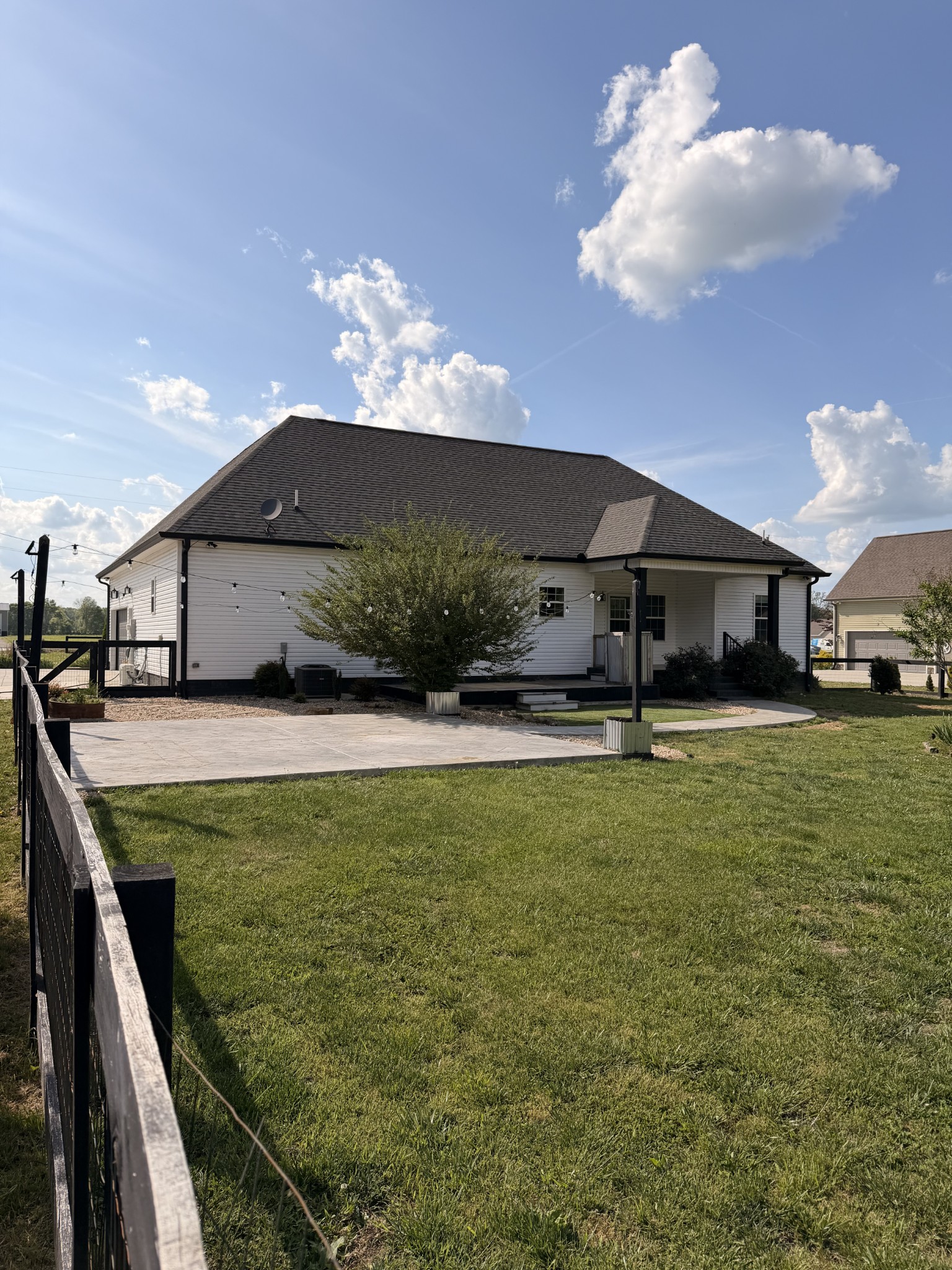 1242 Norton Road Manchester, TN 37355 - Photo 2 of 2