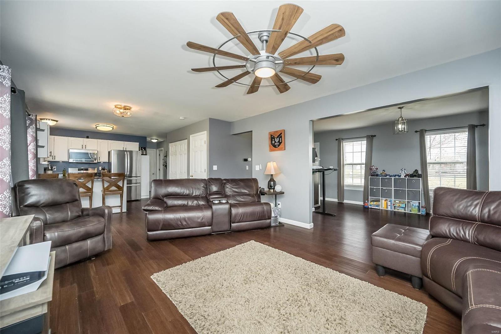 524 Meadow Spring Drive Troy, MO 63379 - Photo 10 of 33