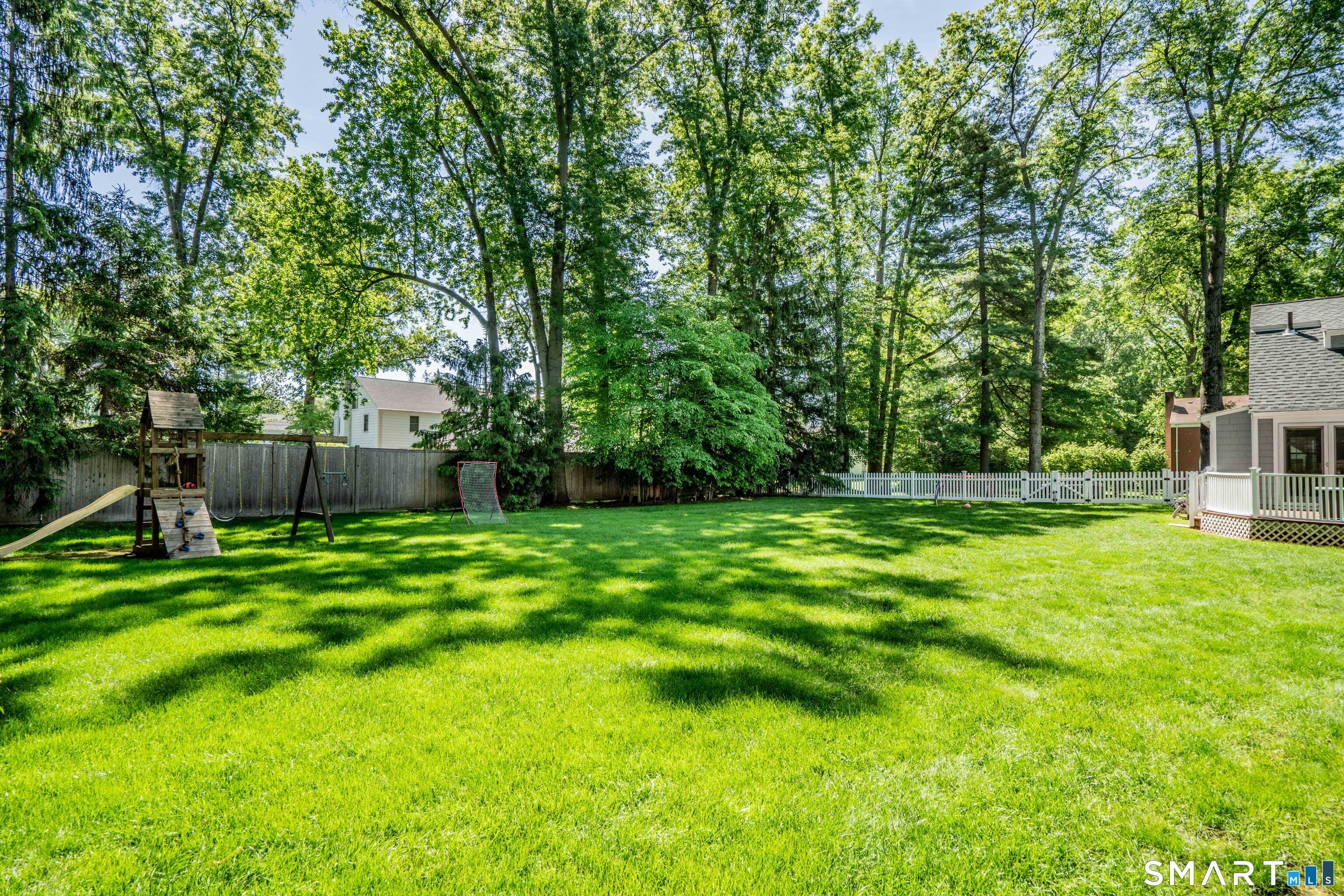 98 Colony Road West Hartford, CT 06117 - Photo 36 of 40
