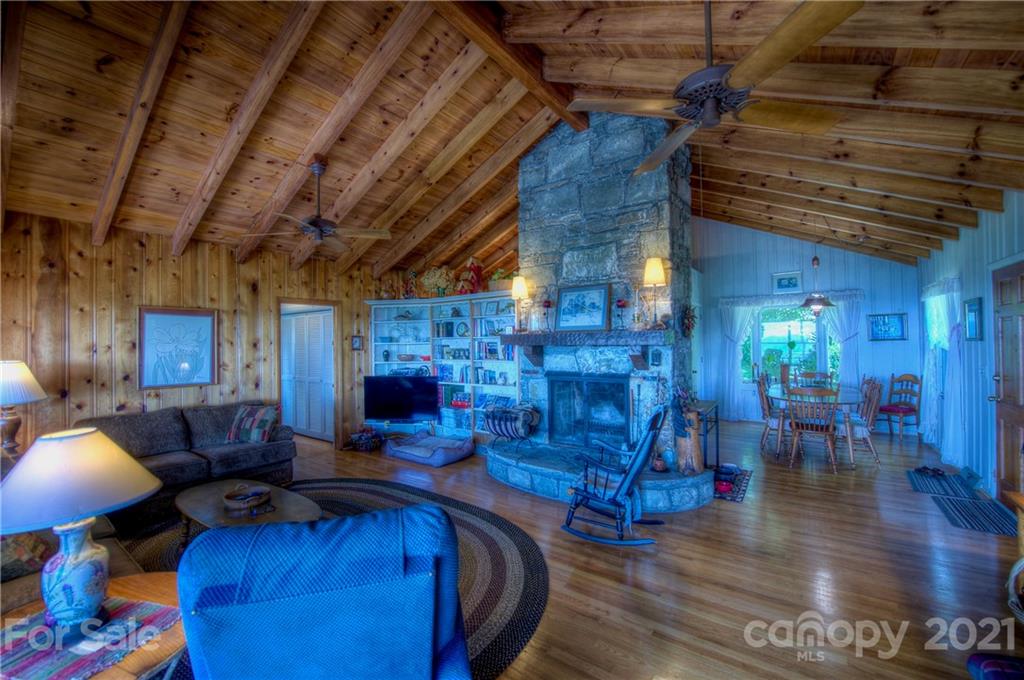 73 Lucerne Strasse Road Marion, NC 28752 - Photo 13 of 29 Gallery Image 13