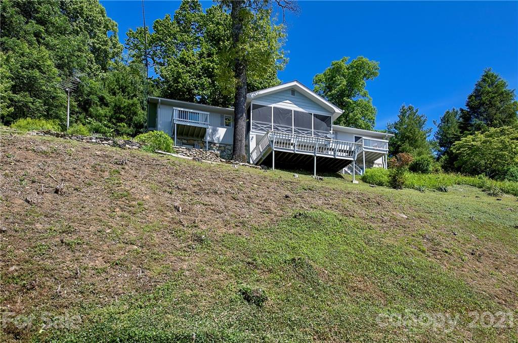 73 Lucerne Strasse Road Marion, NC 28752 - Photo 4 of 29 Gallery Image 4