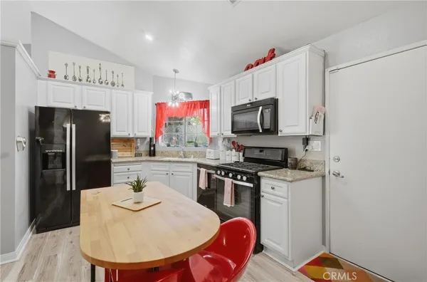 $949,900 | 8462 East Amberwood Street, Anaheim, CA 92808