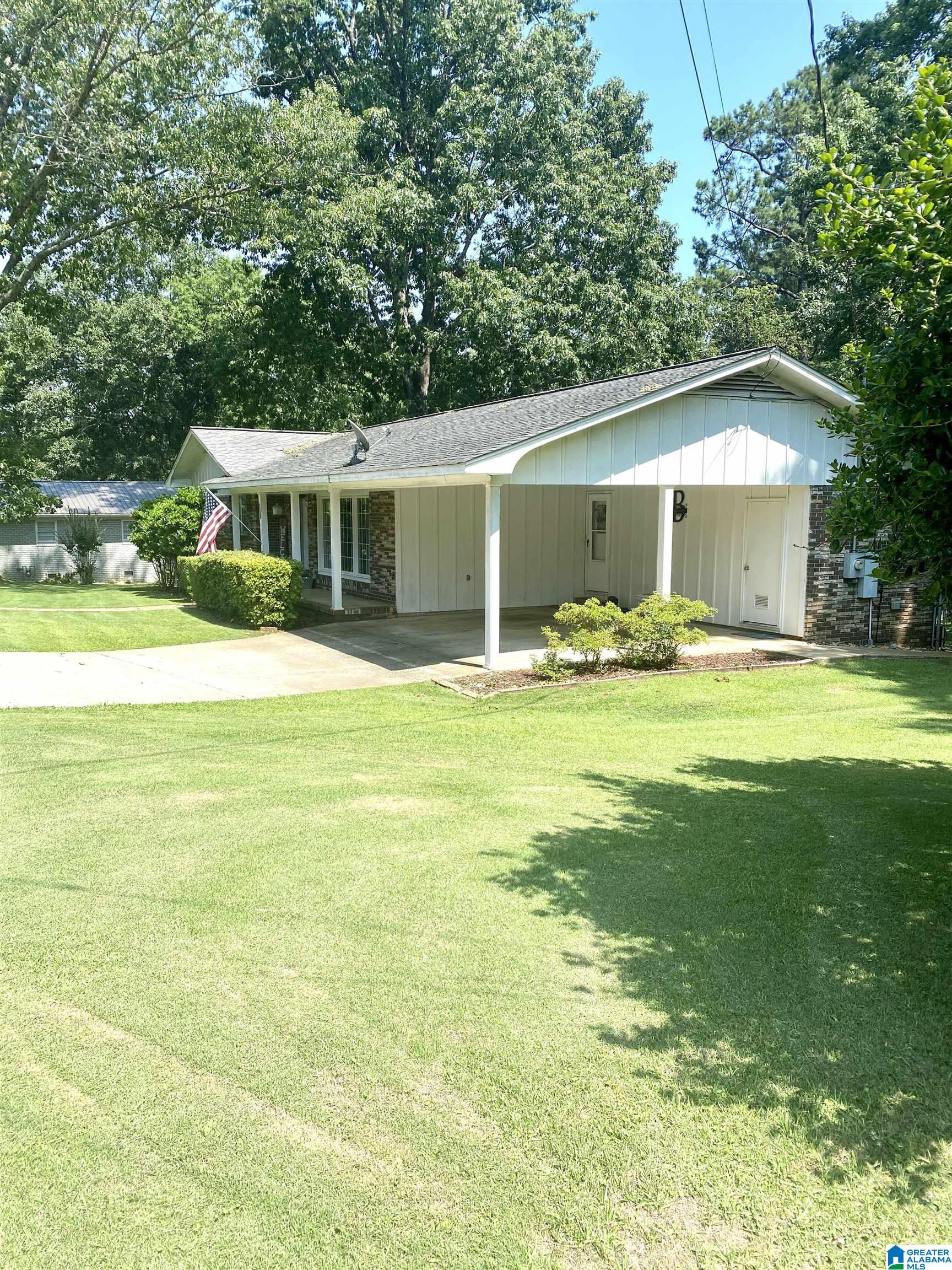 3920 Cloverdale Road Anniston, AL 36207 - Photo 3 of 34