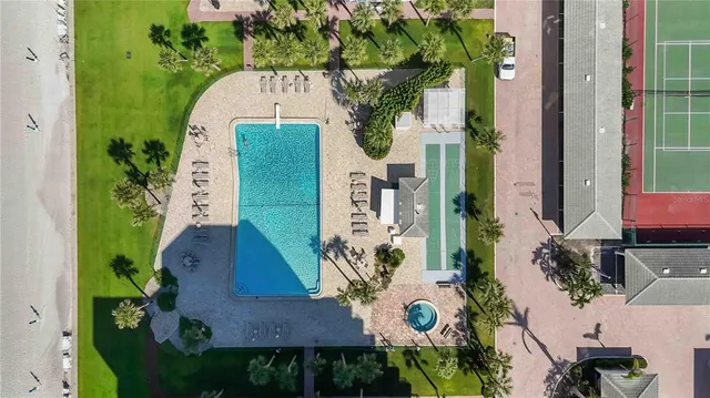 $874,900 | 1050 Longboat Club Road, Unit 204, Longboat Key, FL 34228