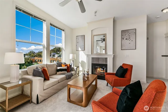 $539,000 | 530 4th Avenue West, Unit 502, Seattle, WA 98119