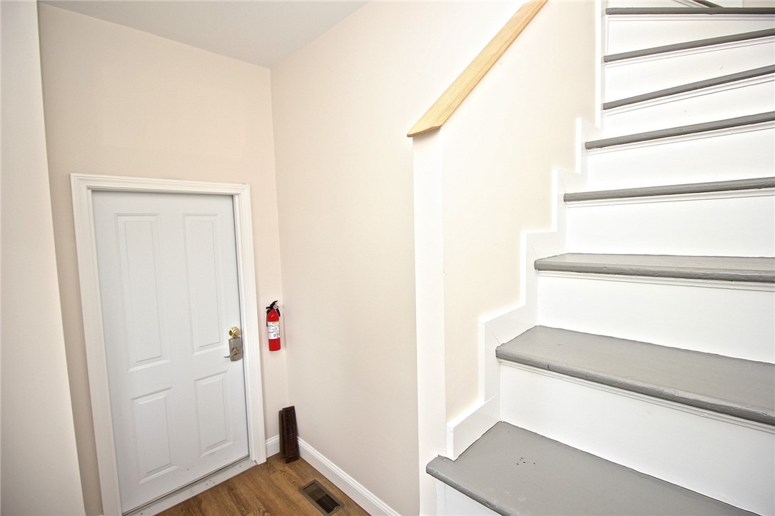 668 Thames Street, Unit 2 Newport, RI 02840 - Photo 8 of 42 Front Door 1st Floor