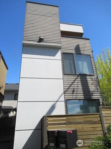 $4,195 | 7814 Stroud Avenue North, Seattle, WA 98103