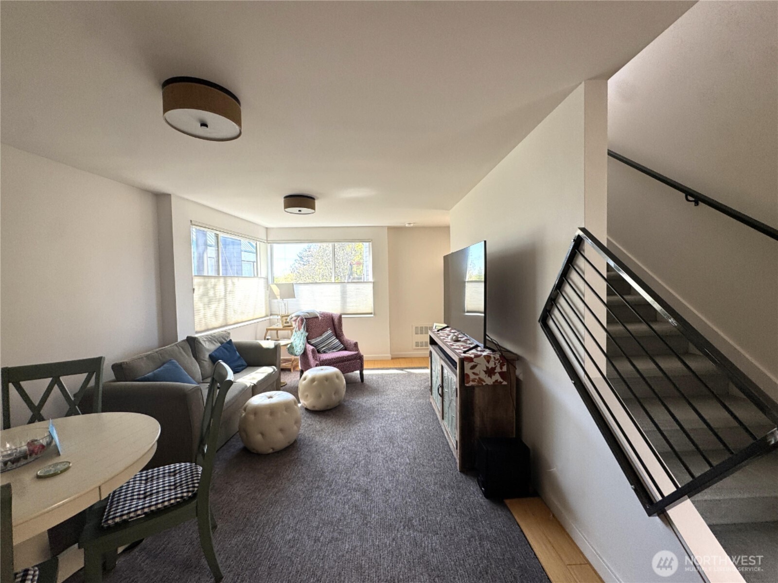 7814 Stroud Avenue North Seattle, WA 98103 - Photo 6 of 17