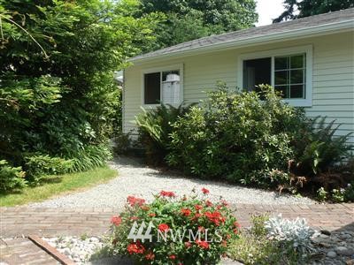 14513 Southeast 196th Place Renton, WA 98058 - Photo 2 of 15 Gallery Image 2