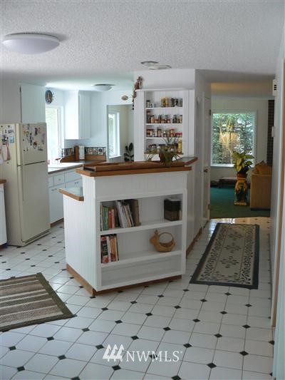 14513 Southeast 196th Place Renton, WA 98058 - Photo 3 of 15 Gallery Image 3