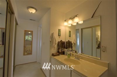 14513 Southeast 196th Place Renton, WA 98058 - Photo 8 of 15 Gallery Image 8