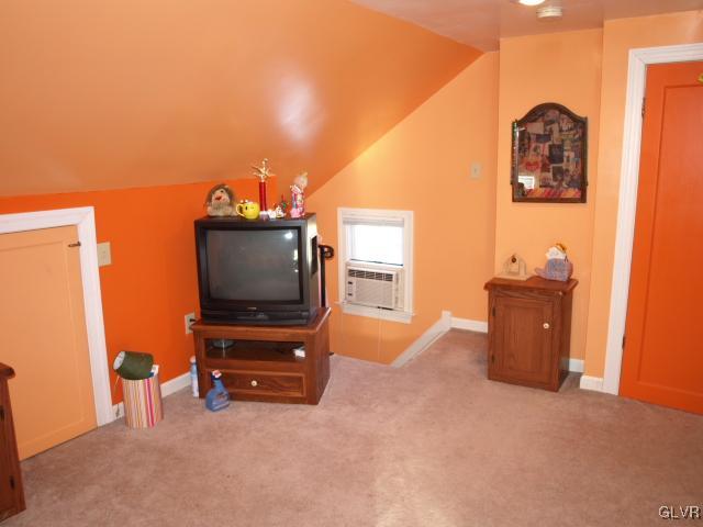 4649 Huckleberry Road Orefield, PA 18069 - Photo 13 of 26 Bedroom 3