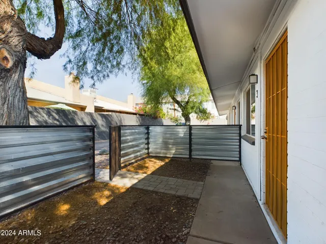 a view of a pathway of a house