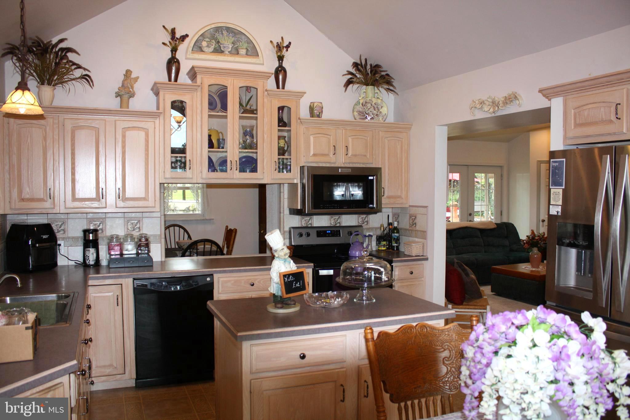 1518 Gish Road Manheim, PA 17545 - Photo 17 of 102