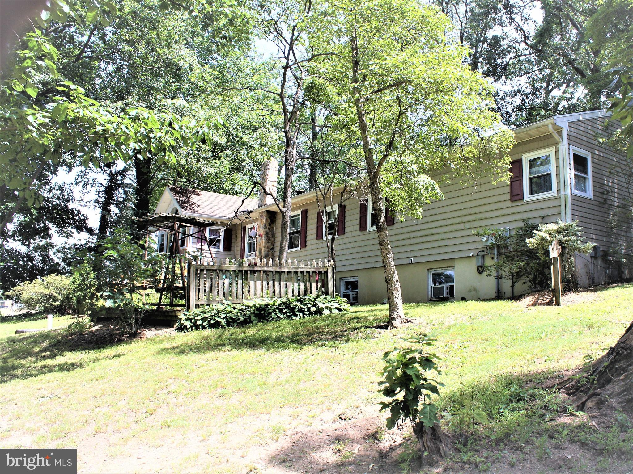 1518 Gish Road Manheim, PA 17545 - Photo 6 of 102
