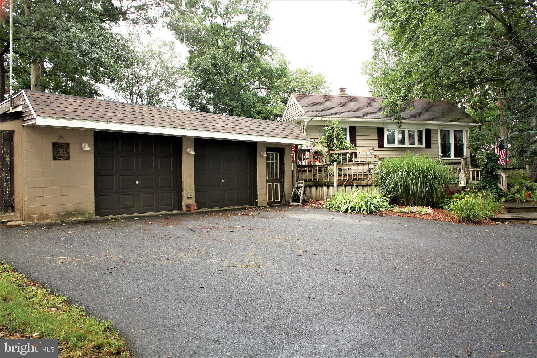 1518 Gish Road Manheim, PA 17545 - Photo 9 of 102