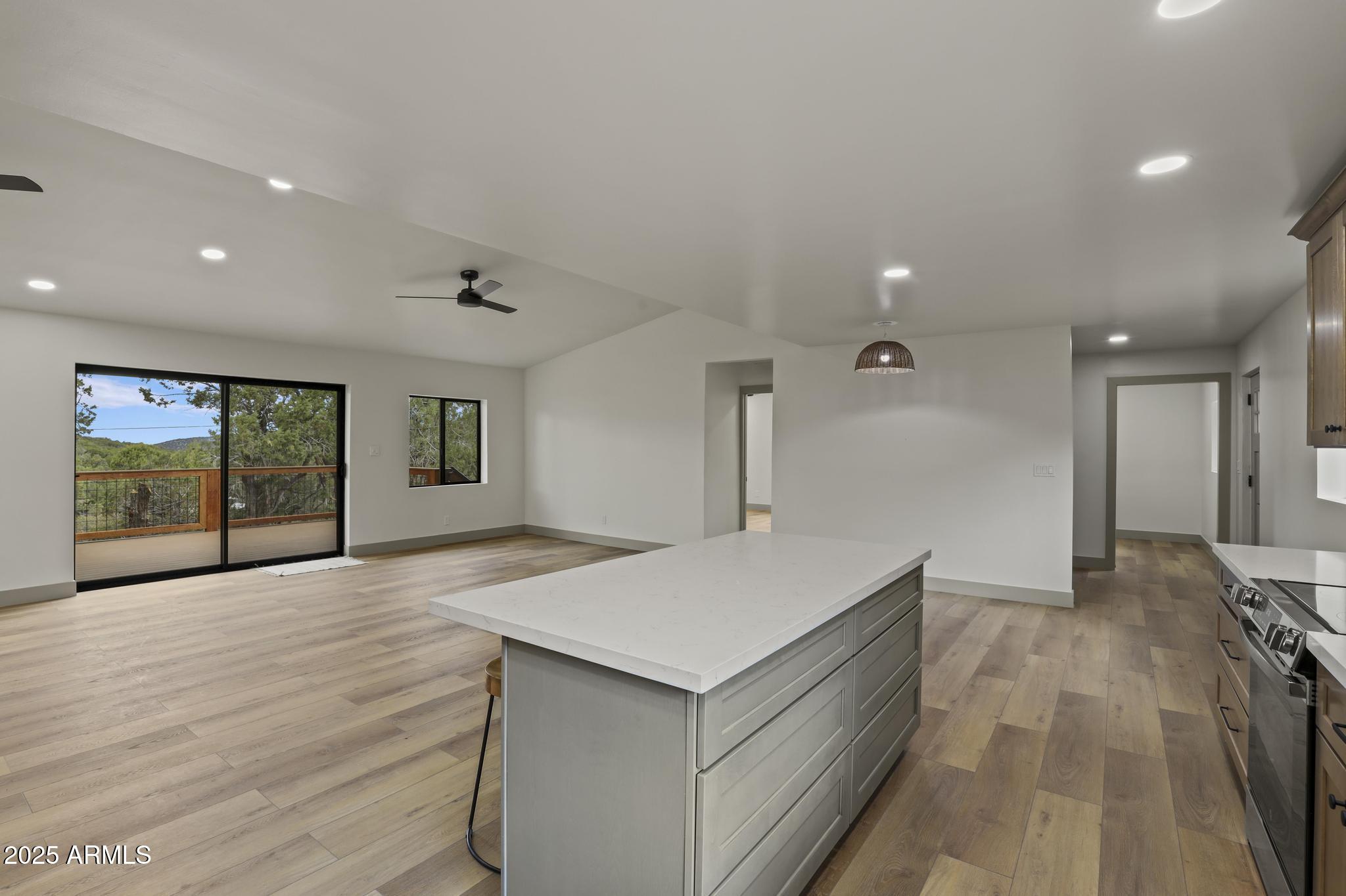 169 North Lee's Way Payson, AZ 85541 - Photo 11 of 35 Kitchen/Great room/ Dining