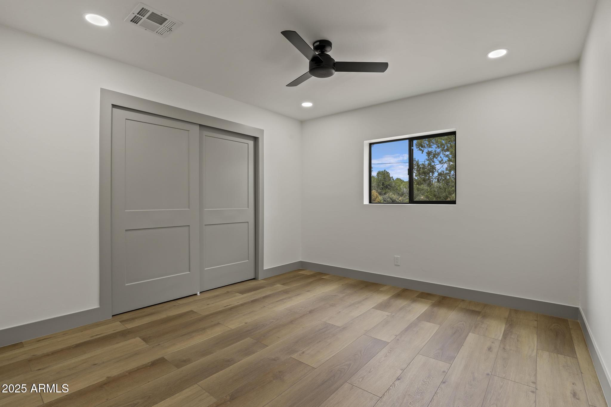 169 North Lee's Way Payson, AZ 85541 - Photo 21 of 35 Bedroom 3