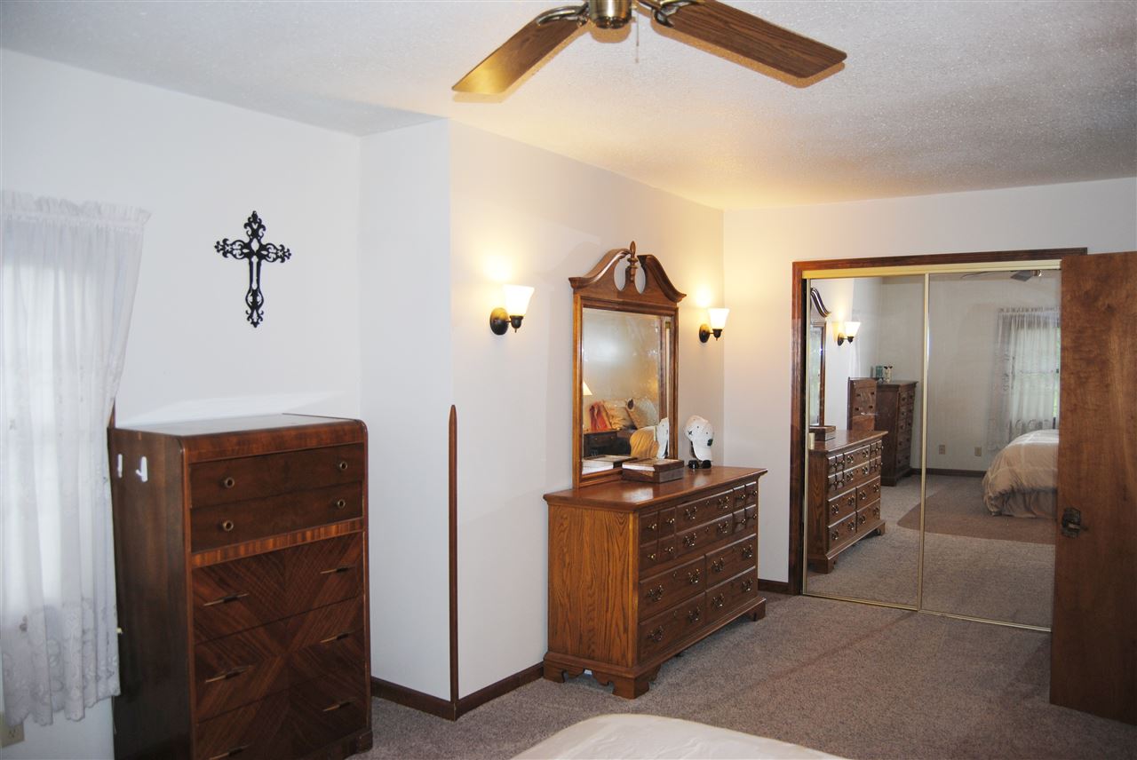 2250 West Baseline Road Albion, IN 46701 - Photo 21 of 36 Gallery Image 21