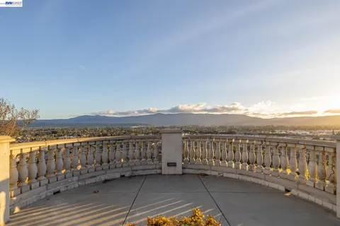a view of city view with city view