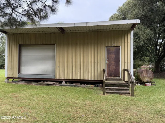 $215,000 | 1568 East Main Street, Ville Platte, LA 70586