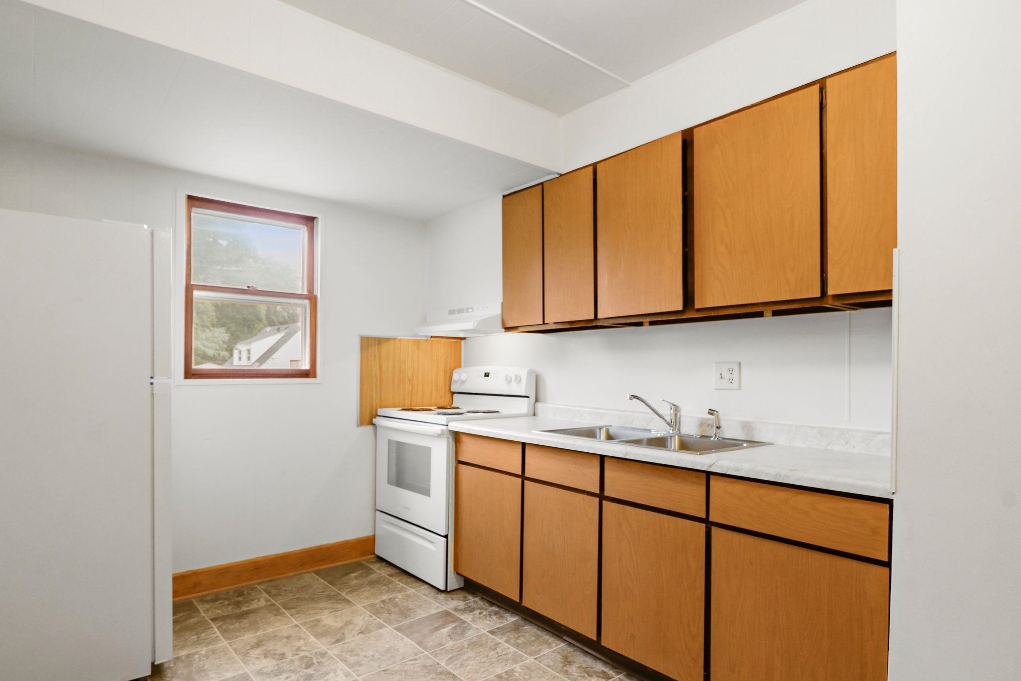 3570 Ridgeway Avenue Madison, WI 53704 - Photo 20 of 36 Gallery Image 20