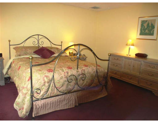 16 Castle Gate Road Wayland, MA 01778 - Photo 9 of 12 Gallery Image 9