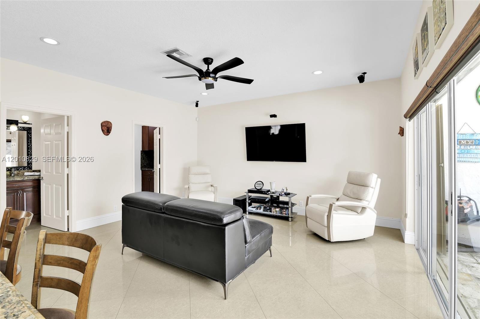 20914 La Questa Court Boca Raton, FL 33428 - Photo 12 of 35
