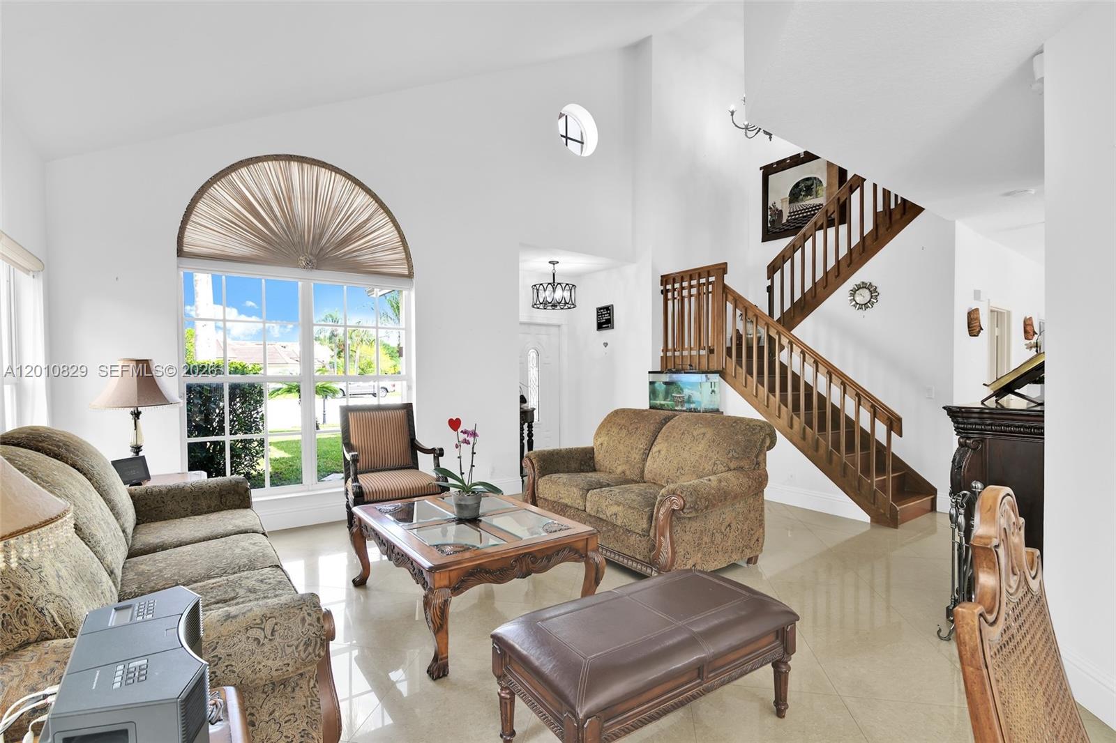 20914 La Questa Court Boca Raton, FL 33428 - Photo 3 of 35
