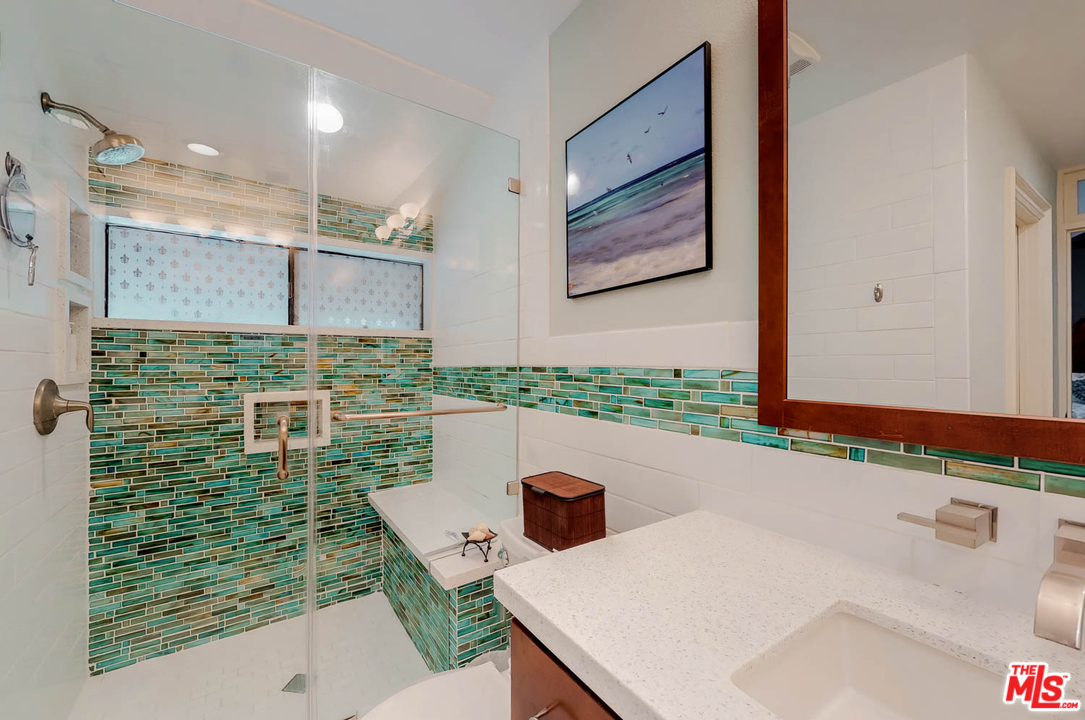 2320 Rosecrest Street Glendale, CA 91208 - Photo 18 of 30