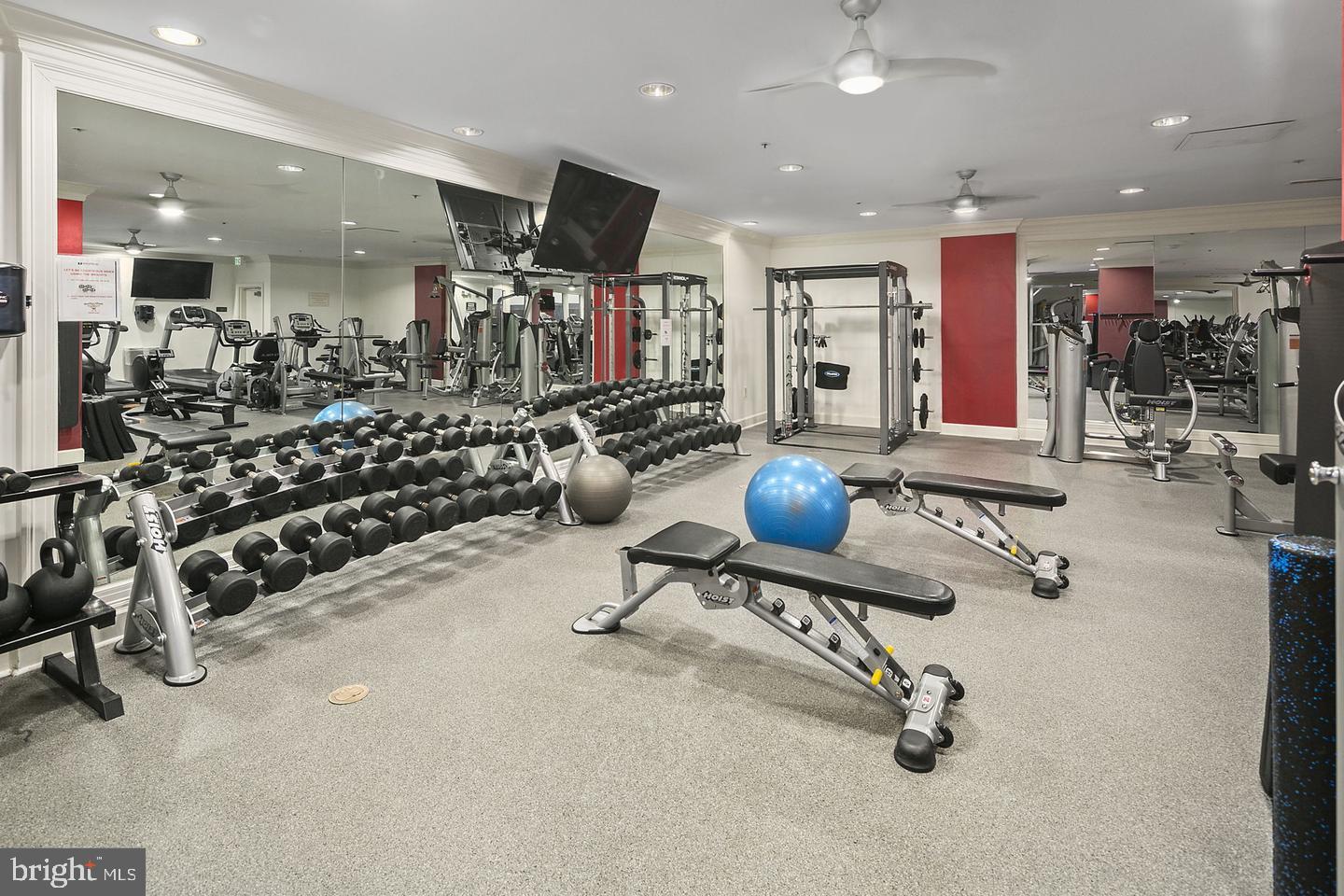 2655 Prosperity Avenue, Unit 108 Fairfax, VA 22031 - Photo 31 of 47 a view of a room with gym equipment