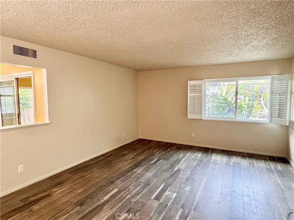 2312 Connor Avenue Commerce, CA 90040 - Photo 3 of 12
