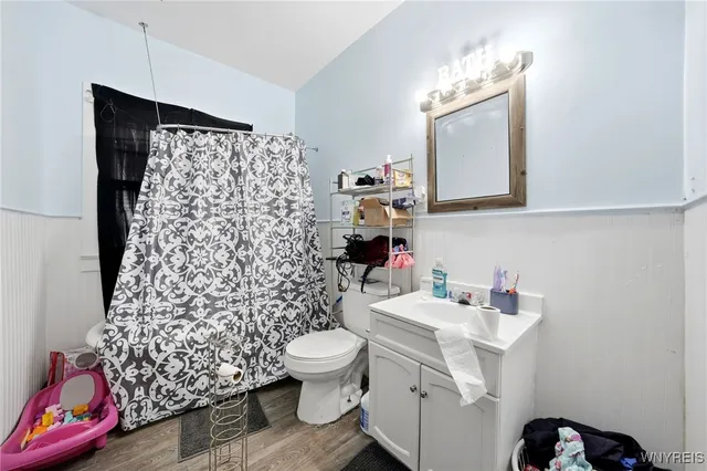 $179,900 | 86 Kingston Place, Buffalo, NY 14210