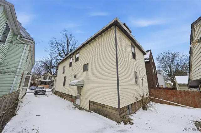 $179,900 | 86 Kingston Place, Buffalo, NY 14210