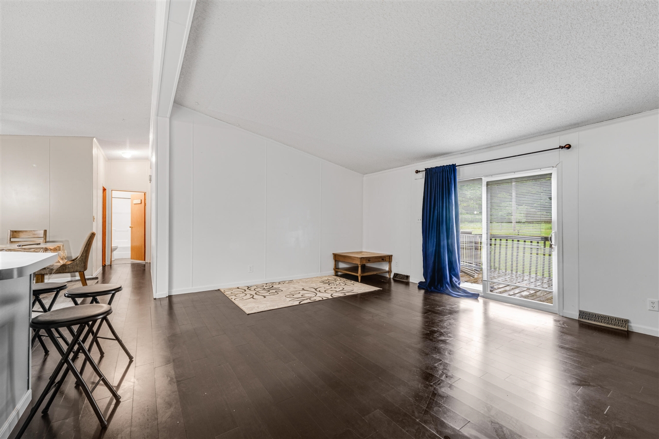 430 North Blue Creek Road Benton Harbor, MI 49022 - Photo 8 of 20