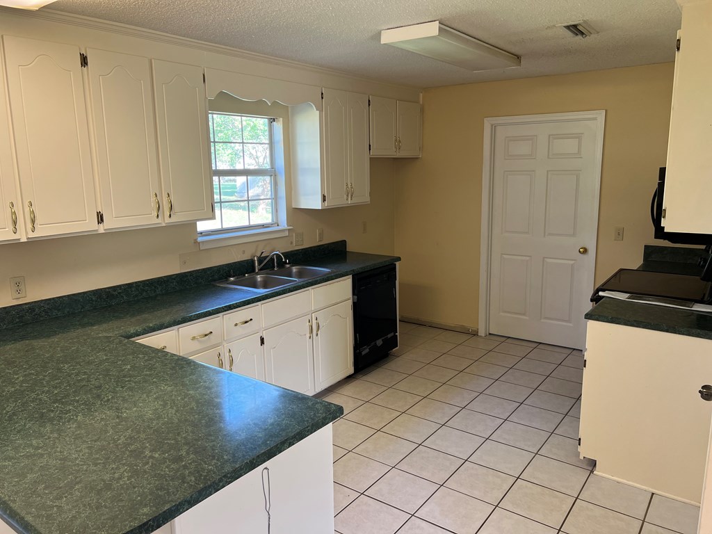 1619 Blackman Road Dothan, AL 36301 - Photo 15 of 29
