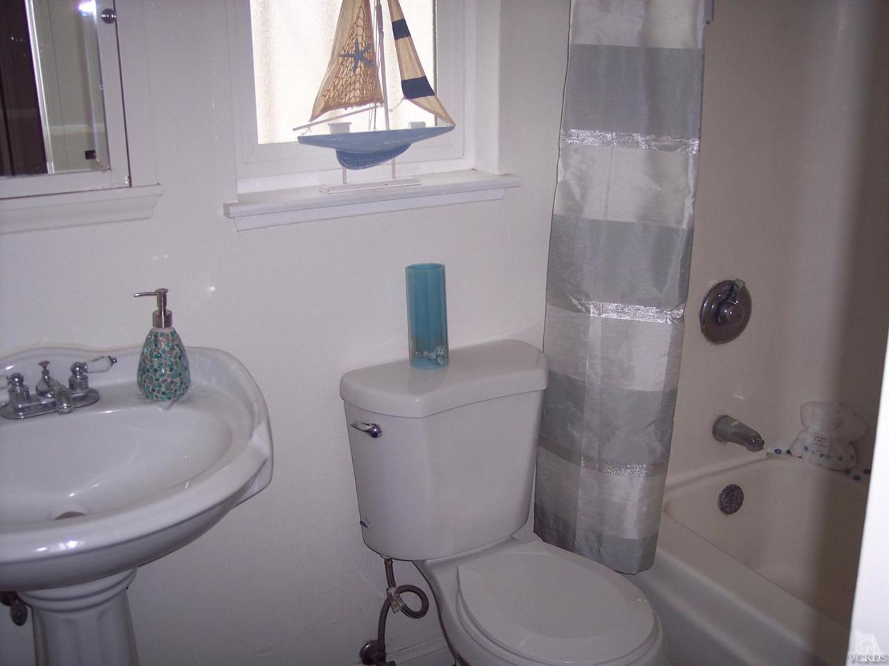 922 Cheyenne Way Oxnard, CA 93033 - Photo 9 of 15 Additional Photo
