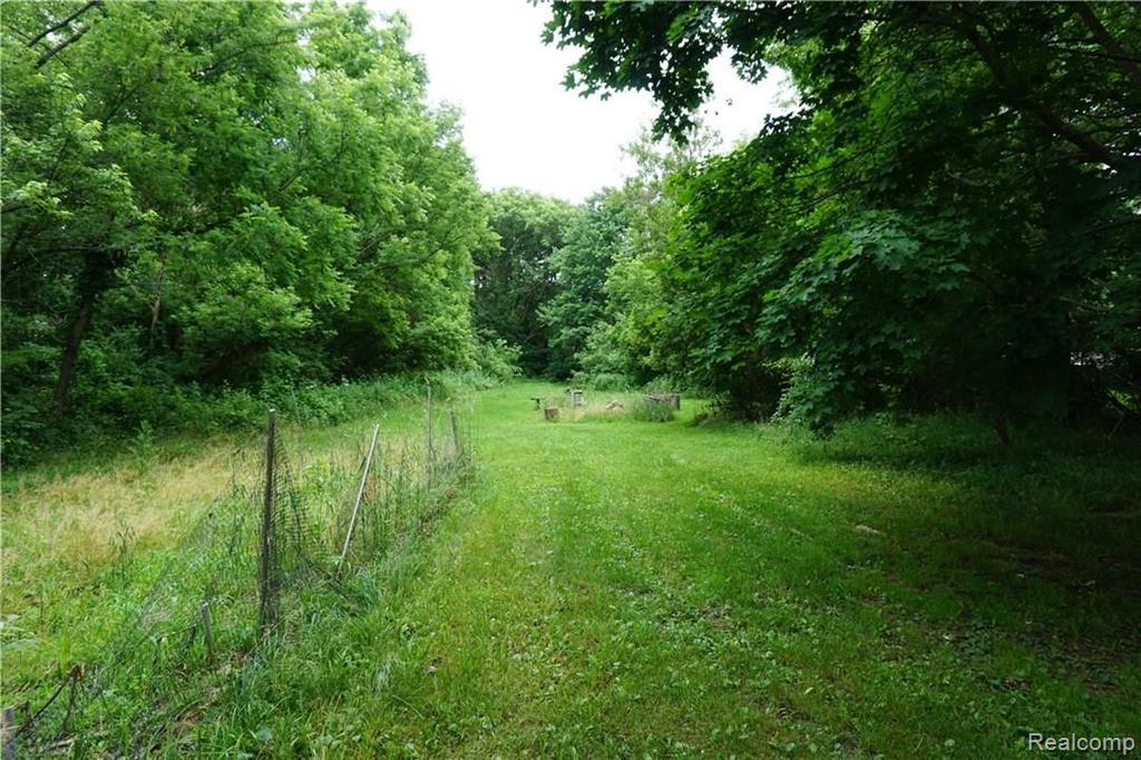 Vl Oak Crest Road, Unit 2 Howell, MI 48843 - Photo 2 of 5