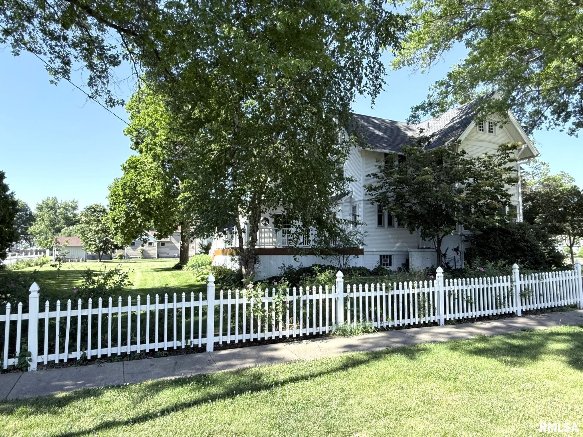 301 North Main Street Alexis, IL 61412 - Photo 15 of 100