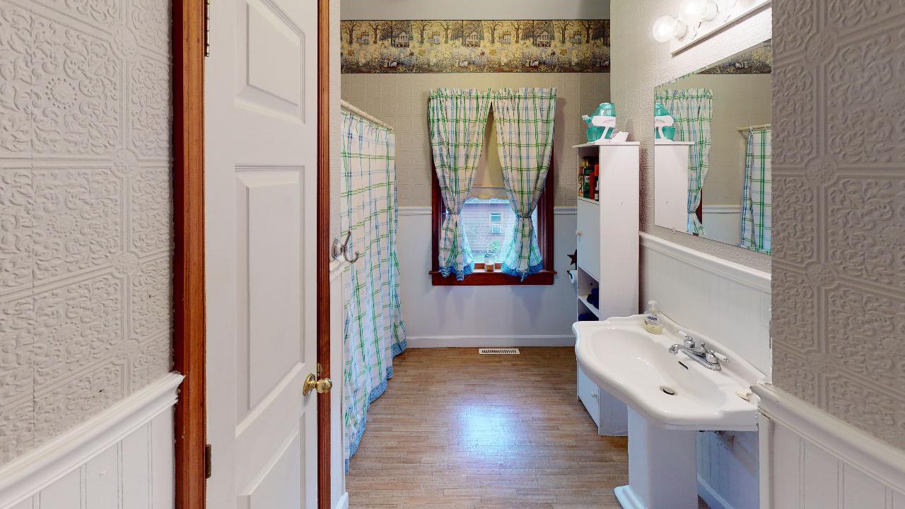 2077 Henson Road Crawley, WV 24931 - Photo 18 of 46 Gallery Image 18