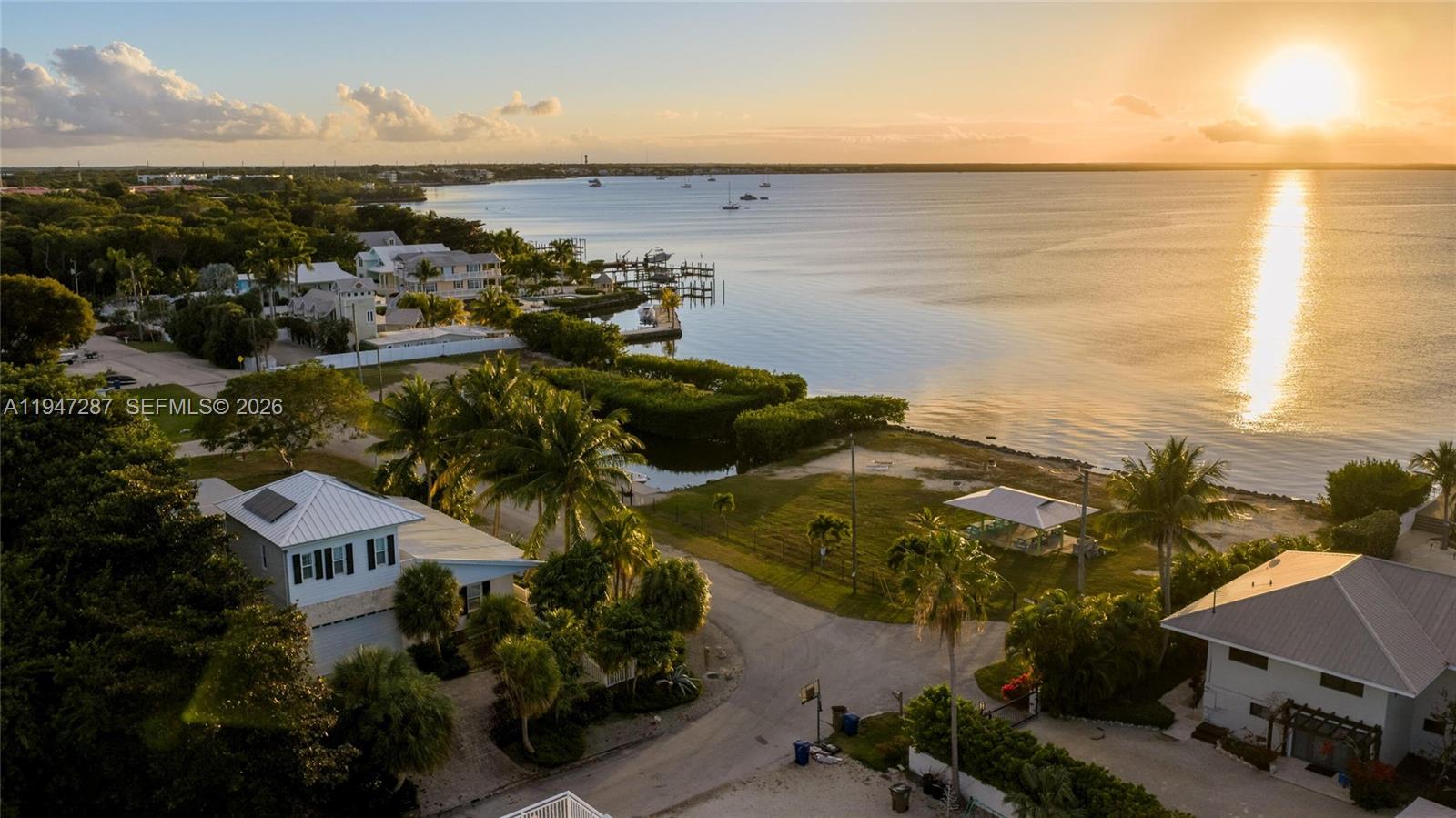65 Tarpon Avenue Key Largo, FL 33037 - Photo 13 of 53
