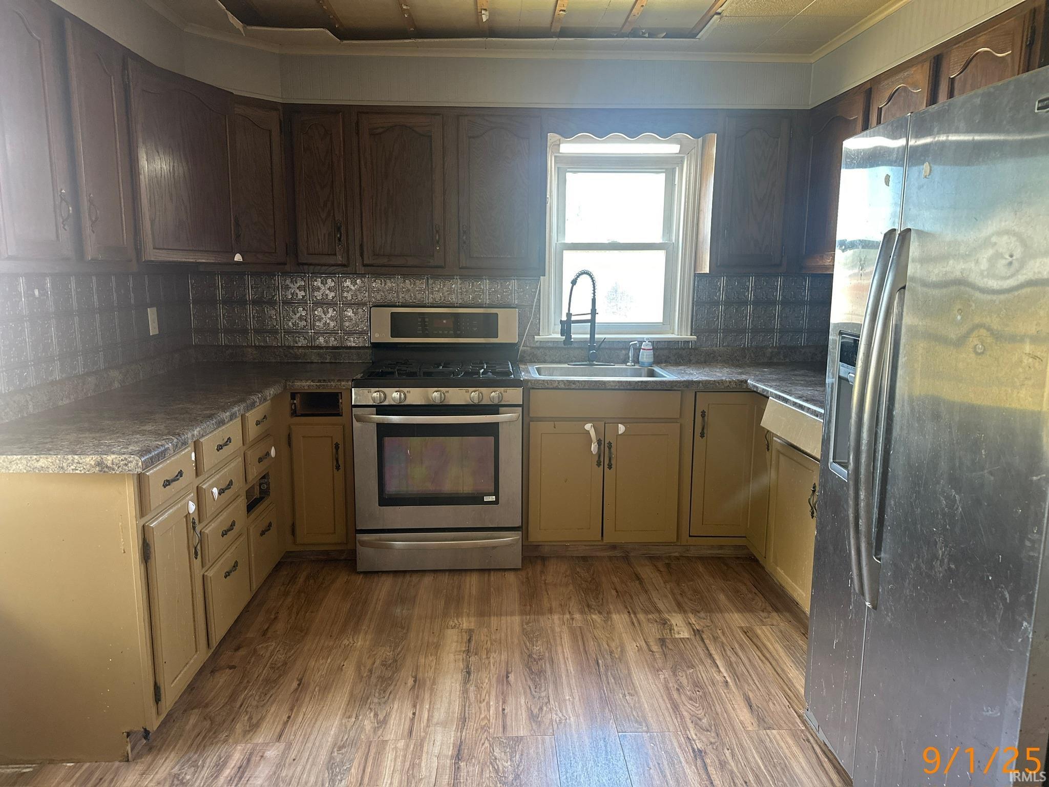 1233 11th Street Tell City, IN 47586 - Photo 2 of 15