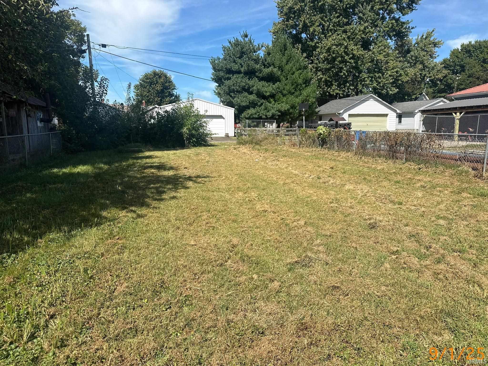 1233 11th Street Tell City, IN 47586 - Photo 3 of 15