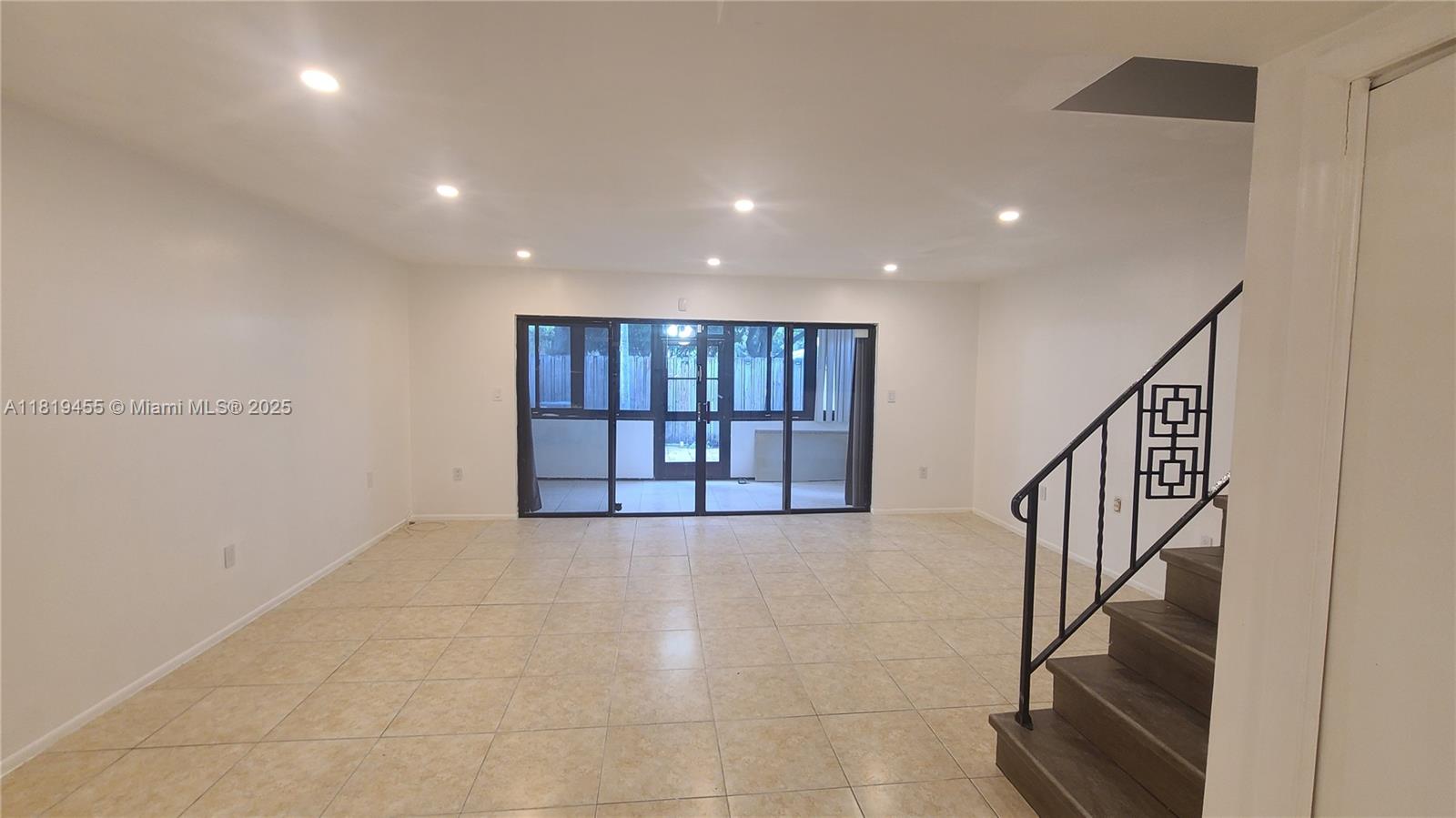 3321 Raleigh Street, Unit 3H Hollywood, FL 33021 - Photo 3 of 16