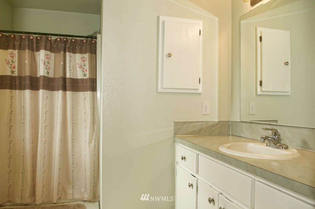 13320 Erskine Road Southwest Rochester, WA 98579 - Photo 12 of 25