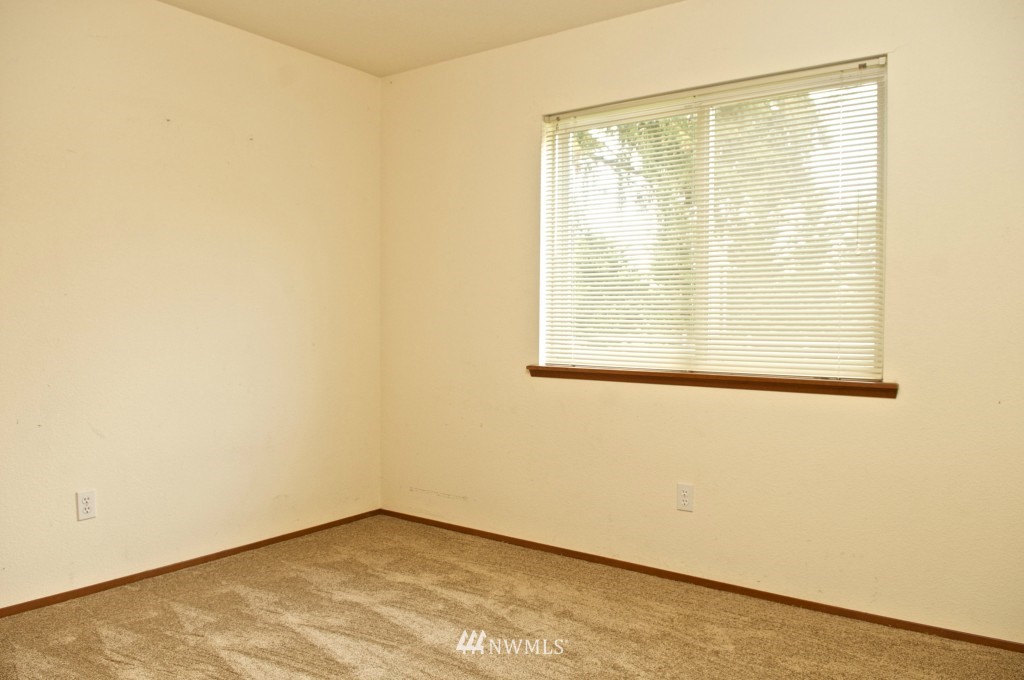 13320 Erskine Road Southwest Rochester, WA 98579 - Photo 17 of 25