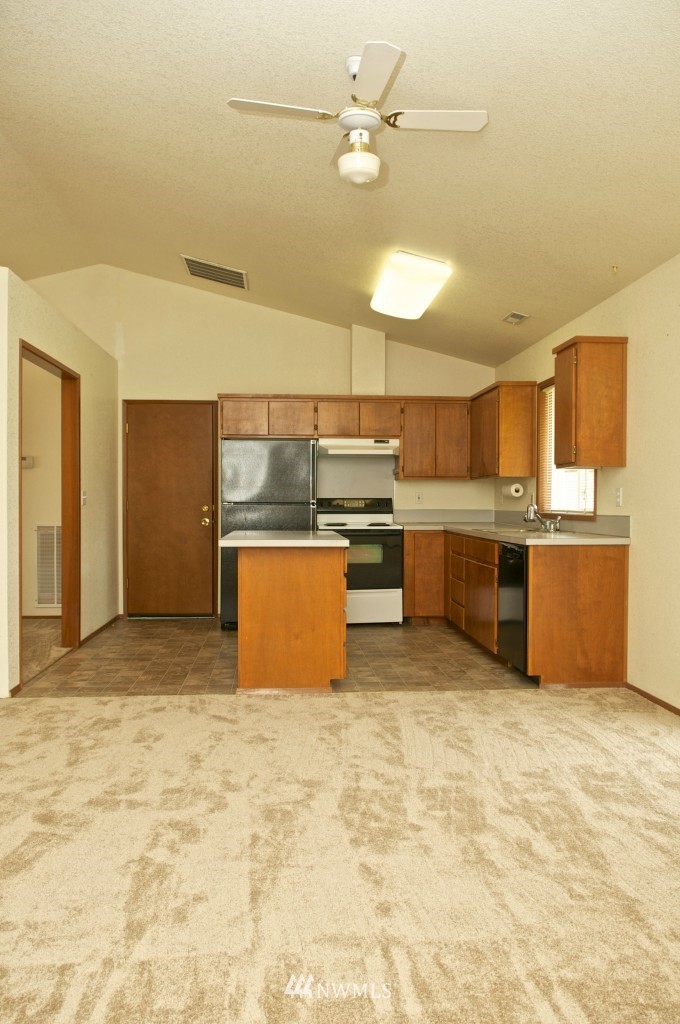 13320 Erskine Road Southwest Rochester, WA 98579 - Photo 7 of 25